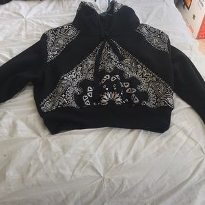 Bandanna Cropped Sweater
